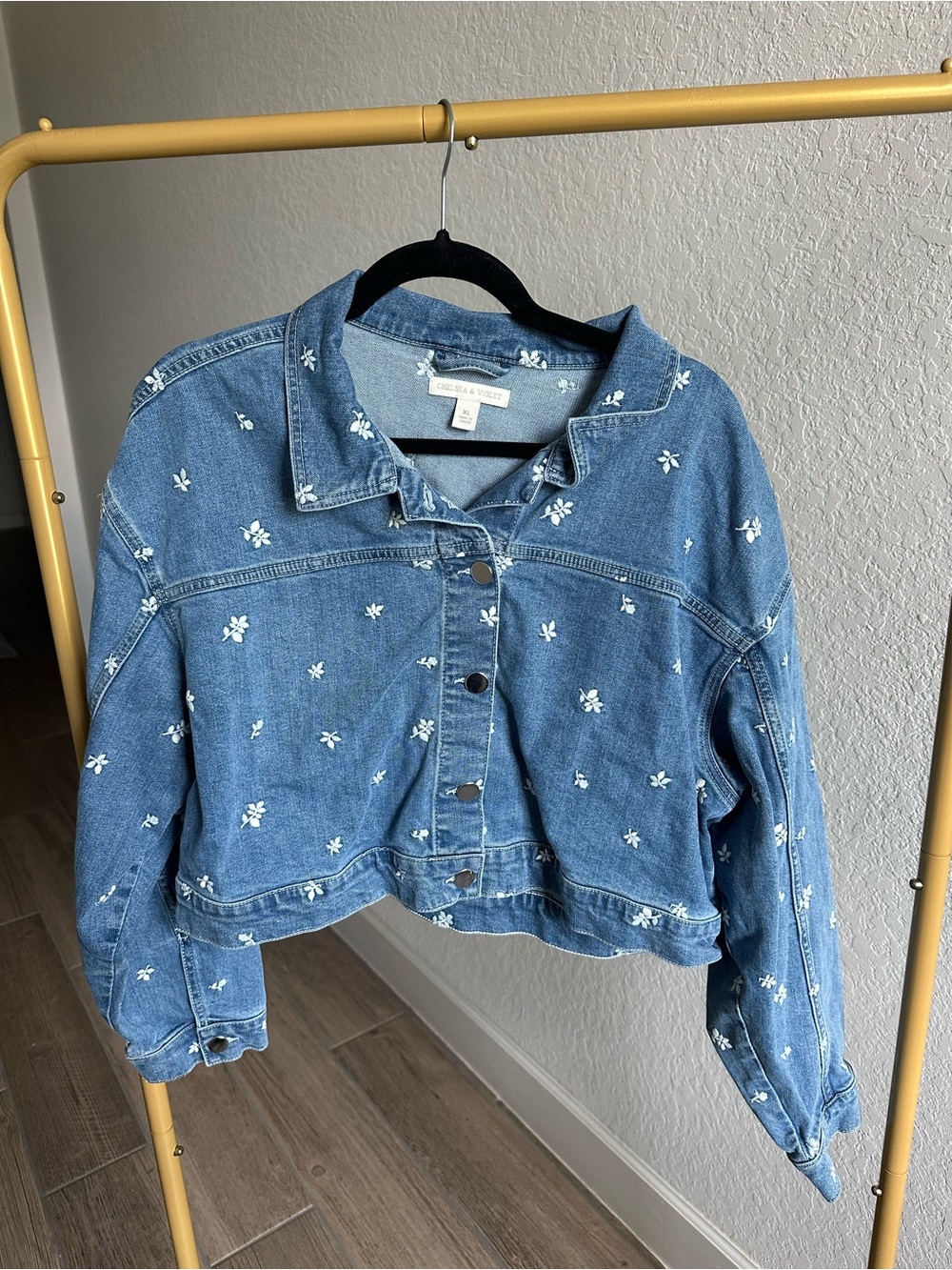 Chelsea and Violet Cropped Blue Denim Jacket with White Floral Embroidery
